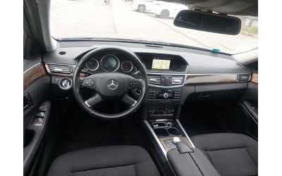 mercedes-benz-e-300 - 5
