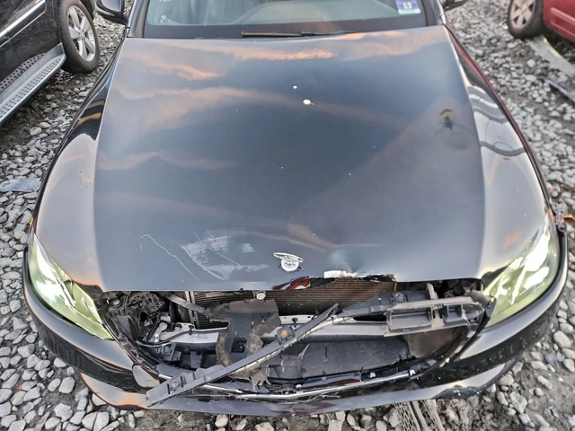 Mercedes-Benz E 300 4MATIC - автомобили, коли, обяви за нови и употребявани 10