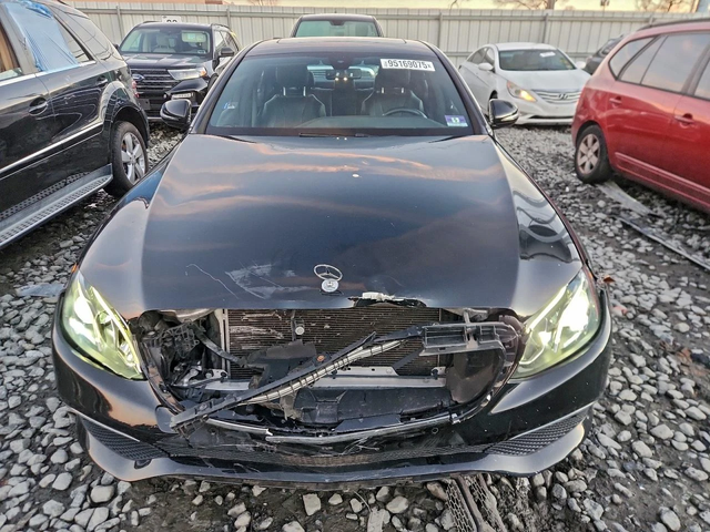 Mercedes-Benz E 300 4MATIC - автомобили, коли, обяви за нови и употребявани 4