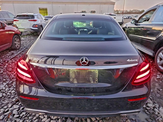 Mercedes-Benz E 300 4MATIC - автомобили, коли, обяви за нови и употребявани 5