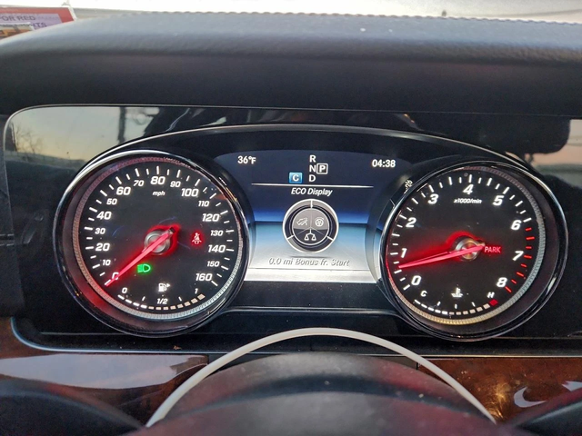 Mercedes-Benz E 300 4MATIC - автомобили, коли, обяви за нови и употребявани 8