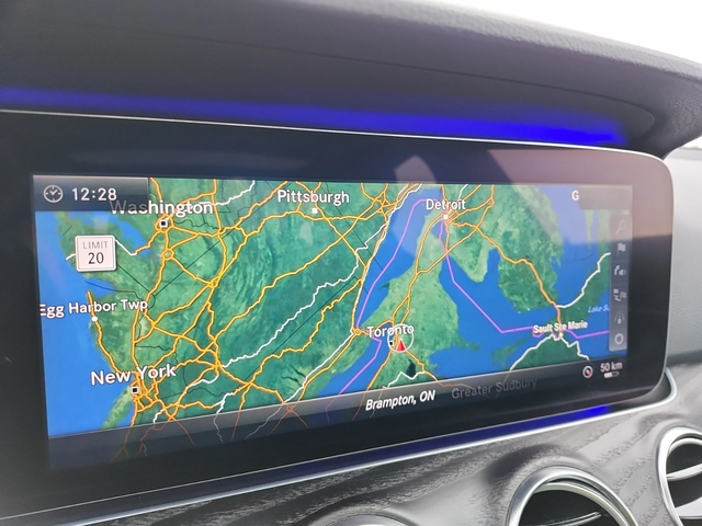 Mercedes-Benz E 300 AMG-PKG* PANO* BURMESTER* DISTRONIC* 360view* - автомобили, коли, обяви за нови и употребявани 8