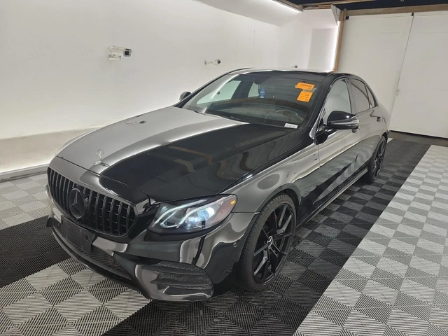 Mercedes-Benz E 300 Burmester* 360* AMG packet* Пано* - автомобили, коли, обяви за нови и употребявани 0