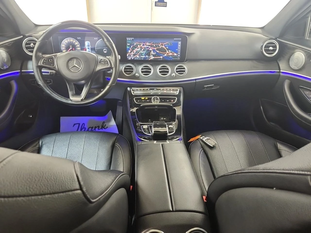 Mercedes-Benz E 300 Burmester* 360* AMG packet* Пано* - автомобили, коли, обяви за нови и употребявани 8