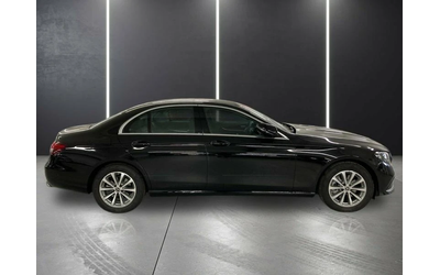 mercedes-benz-e-300 - 1