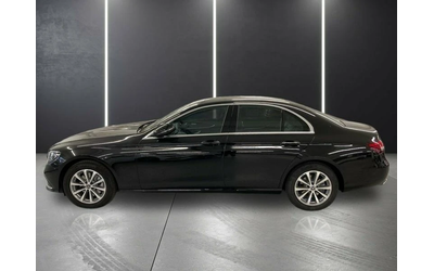 mercedes-benz-e-300 - 4