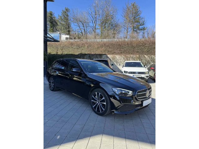 Mercedes-Benz E 300 DE - автомобили, коли, обяви за нови и употребявани 1