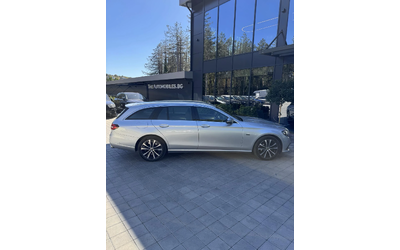 Mercedes-Benz E 300 - автомобили, коли, обяви за нови и употребявани 7