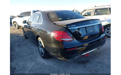 mercedes-benz-e-300 - 3