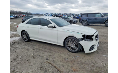 mercedes-benz-e-300 - 1