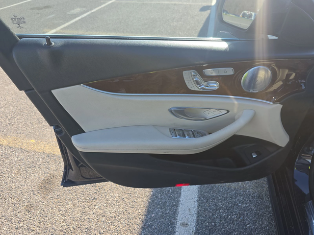 Mercedes-Benz E 300 AMG* PACK* 4MATIC* BURMESTER* МЪРТВА* ТОЧКА* МАСАЖ - автомобили, коли, обяви за нови и употребявани 8