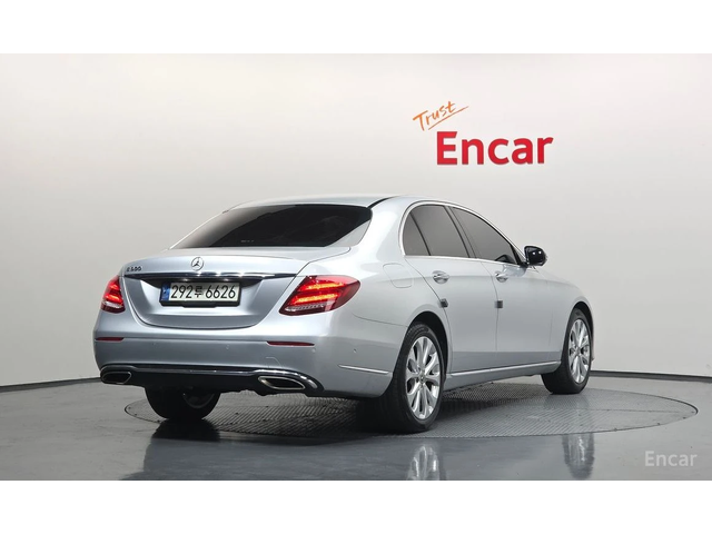 Mercedes-Benz E 300 DIGITAL* BURMESTER* 360 CAM* HEAD-UP* SUNROOF* - автомобили, коли, обяви за нови и употребявани 2