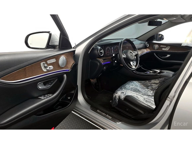 Mercedes-Benz E 300 DIGITAL* BURMESTER* 360 CAM* HEAD-UP* SUNROOF* - автомобили, коли, обяви за нови и употребявани 4