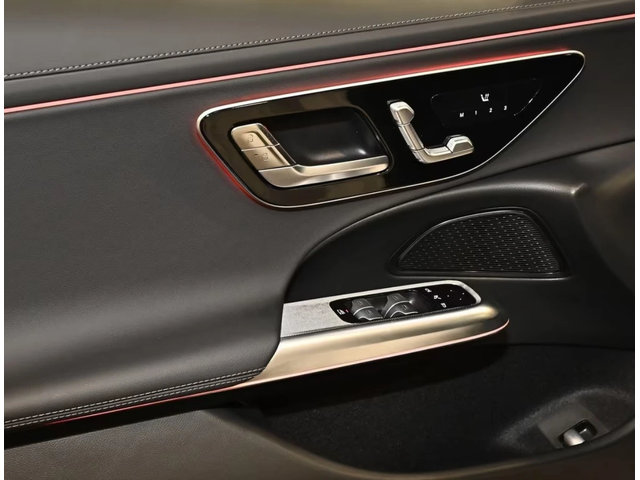 Mercedes-Benz E 300 de* 4Matic* AMG* Sport Advanced+ * Digital Light - автомобили, коли, обяви за нови и употребявани 5