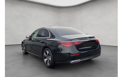 mercedes-benz-e-300 - 1