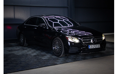 mercedes-benz-e-300 - 2