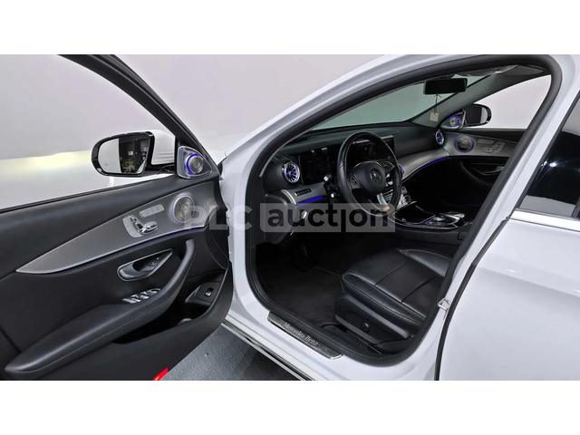 Mercedes-Benz E 300 4MATIC* DISTRONIC* BURMESTER* - автомобили, коли, обяви за нови и употребявани 7