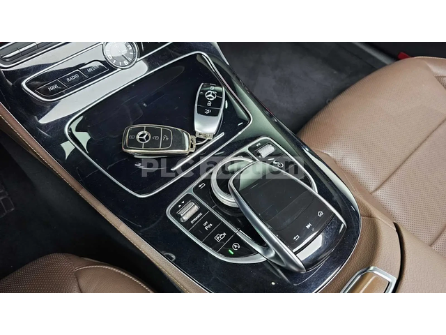 Mercedes-Benz E 300 | ПОДГРЕВ | ОБДУХВАНЕ | ПАНОРАМА | - автомобили, коли, обяви за нови и употребявани 11