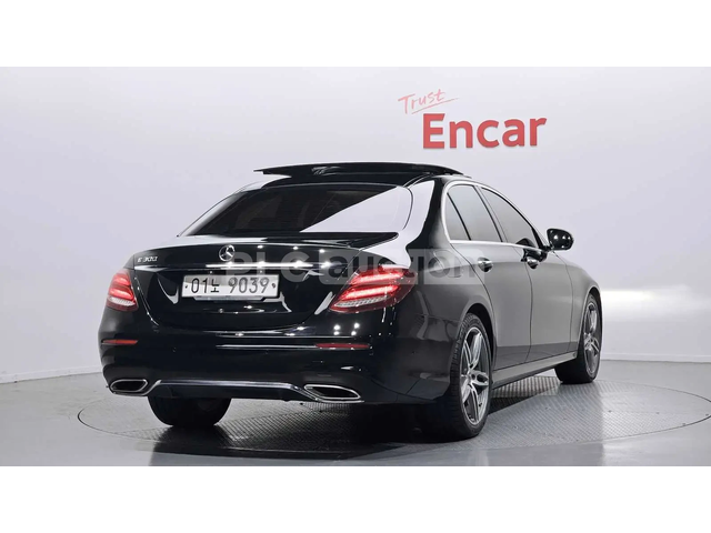 Mercedes-Benz E 300 | ПОДГРЕВ | ОБДУХВАНЕ | ПАНОРАМА | - автомобили, коли, обяви за нови и употребявани 2