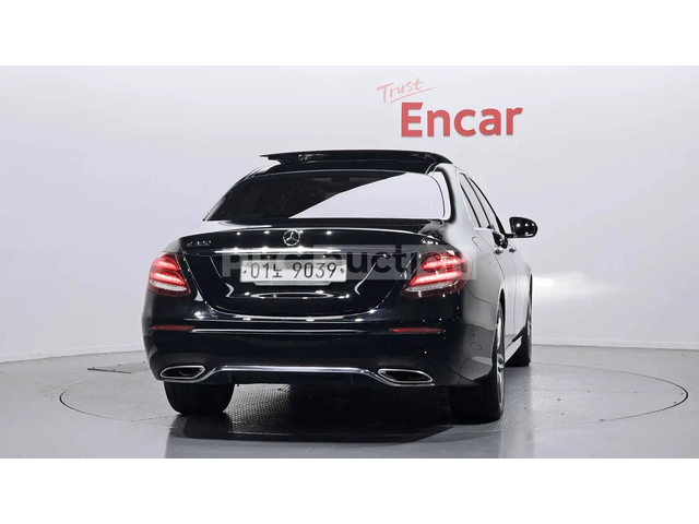 Mercedes-Benz E 300 | ПОДГРЕВ | ОБДУХВАНЕ | ПАНОРАМА | - автомобили, коли, обяви за нови и употребявани 3
