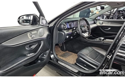 Mercedes-Benz E 300 DIGITAL / ОБДУХ / 360 / HUD / AMG PKG / AMG ВОЛАН - автомобили, коли, обяви за нови и употребявани 6