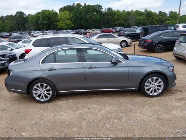 Mercedes-Benz E 300 4MATIC - автомобили, коли, обяви за нови и употребявани 12