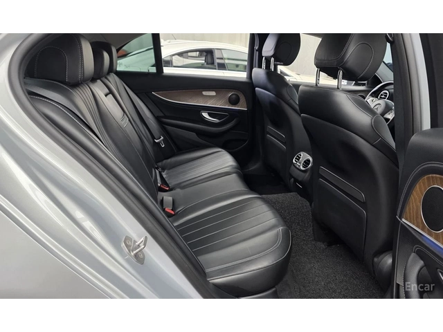 Mercedes-Benz E 300 ДИГИТАЛНО* ТАБЛО* ОБДУХВАНЕ* ХЕДЪП* 360КАМЕРА* - автомобили, коли, обяви за нови и употребявани 14