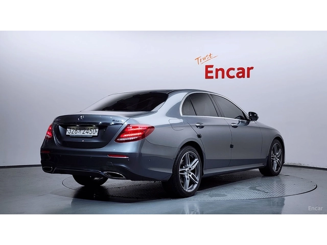 Mercedes-Benz E 300 4MATIC* 360* BURMESTER* DISTRONIC* ОБДУХ - автомобили, коли, обяви за нови и употребявани 1