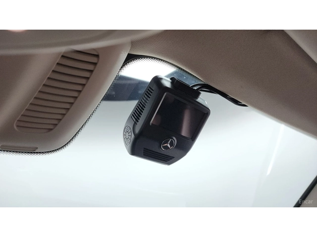 Mercedes-Benz E 300 4MATIC* 360* BURMESTER* DISTRONIC* ОБДУХ - автомобили, коли, обяви за нови и употребявани 9