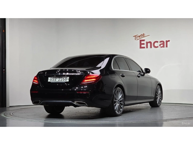 Mercedes-Benz E 300 4MATIC* КОЖА* ПОДГРЕВ* ОБДУХВ* BURMASTER* PANO* 36 - автомобили, коли, обяви за нови и употребявани 1