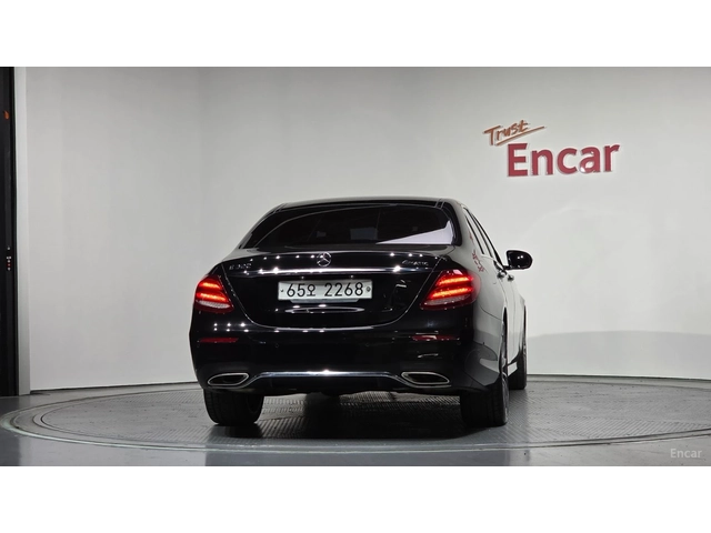 Mercedes-Benz E 300 4MATIC* КОЖА* ПОДГРЕВ* ОБДУХВ* BURMASTER* PANO* 36 - автомобили, коли, обяви за нови и употребявани 3