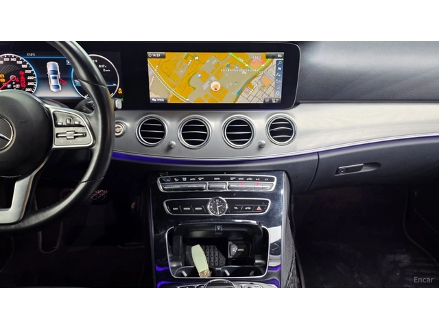 Mercedes-Benz E 300 AVANGARDE* КОЖА* НАВИ* ПАНО* КАМЕРА - автомобили, коли, обяви за нови и употребявани 11