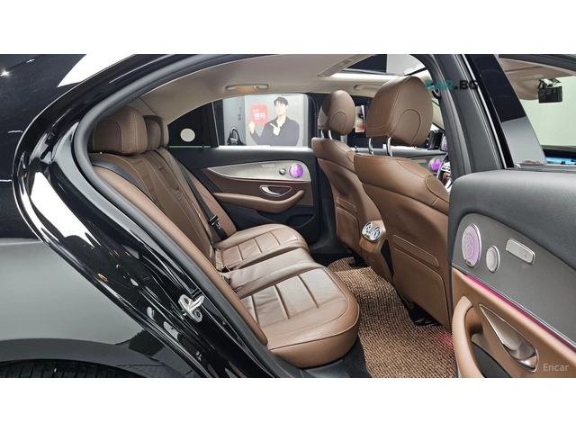 Mercedes-Benz E 300 4MATIC/AMG-LINE/PANOROOF/360CAMERA/BURMESTER - автомобили, коли, обяви за нови и употребявани 14