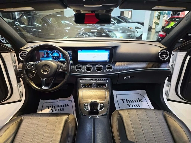 Mercedes-Benz E 300 4MATIC/SPORT-PACK/PANOROOF/BURMESTER - автомобили, коли, обяви за нови и употребявани 12