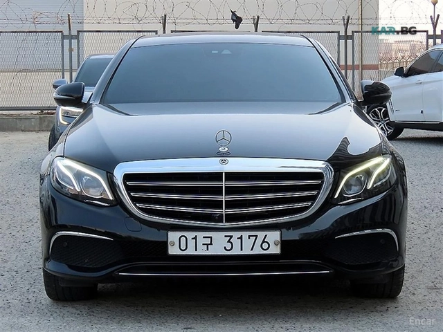 Mercedes-Benz E 300 Exclusive* КОЖА* ОБДУХВ* ПАНО* НАВИ - автомобили, коли, обяви за нови и употребявани 0