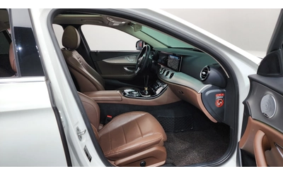 Mercedes-Benz E 300 E300 AMG Line - автомобили, коли, обяви за нови и употребявани 9