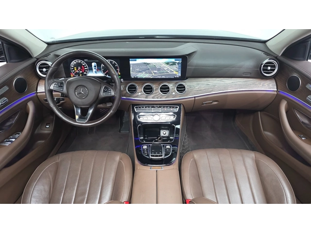 Mercedes-Benz E 300 E300 Exclusive - автомобили, коли, обяви за нови и употребявани 4
