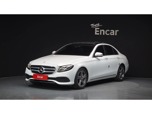Mercedes-Benz E 300 E300 4MATIC Avantgarde | HUD | 360  Камера| Digita - автомобили, коли, обяви за нови и употребявани 0