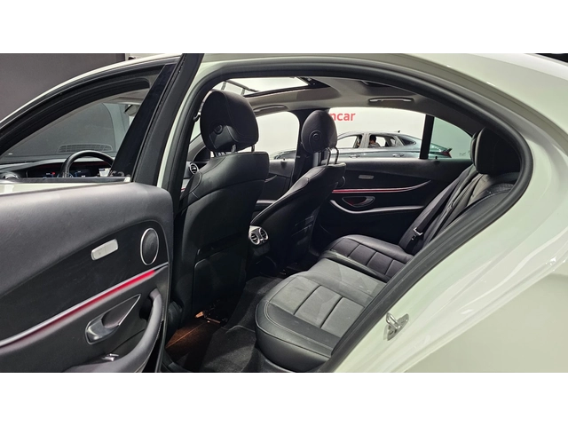 Mercedes-Benz E 300 E300 Avantgarde | 360  | MEMORY | Панорама - автомобили, коли, обяви за нови и употребявани 13