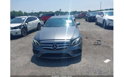 mercedes-benz-e-300 - 1