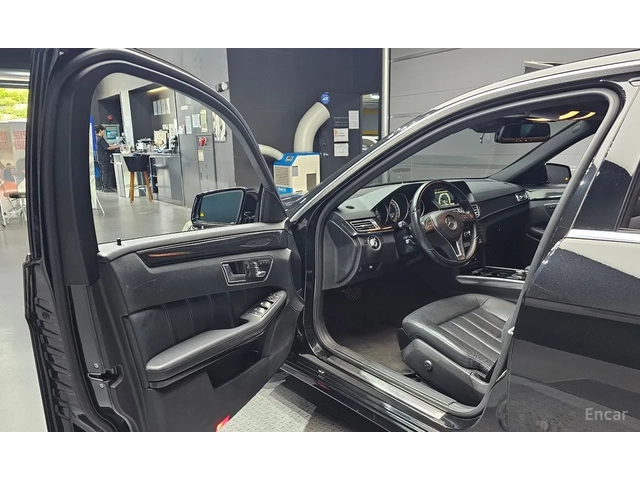 Mercedes-Benz E 300 4MATIC - автомобили, коли, обяви за нови и употребявани 6
