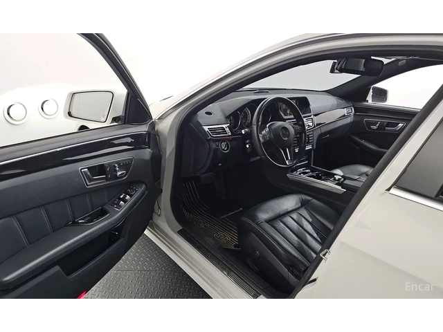 Mercedes-Benz E 300 4MATIC - автомобили, коли, обяви за нови и употребявани 6