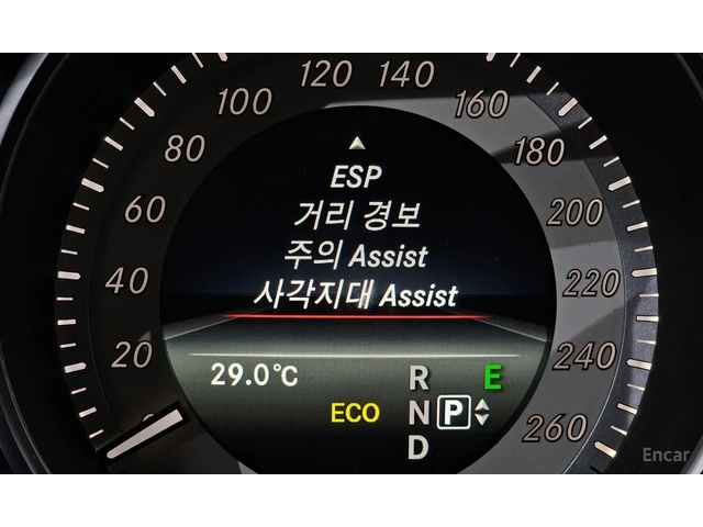 Mercedes-Benz E 300 4MATIC - автомобили, коли, обяви за нови и употребявани 13