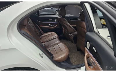 Mercedes-Benz E 300 4 Matic /DISTRONIC/360 CAM / ОБДУХ / HEAD UP/ PANO - автомобили, коли, обяви за нови и употребявани 13