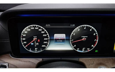 Mercedes-Benz E 300 - автомобили, коли, обяви за нови и употребявани 8