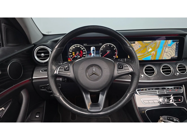 Mercedes-Benz E 300 E300 4MATIC Avantgarde | HUD | 360  камера | - автомобили, коли, обяви за нови и употребявани 11