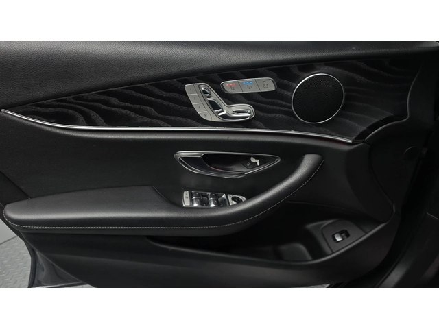 Mercedes-Benz E 300 E300 4MATIC Avantgarde | HUD | 360  камера | - автомобили, коли, обяви за нови и употребявани 7