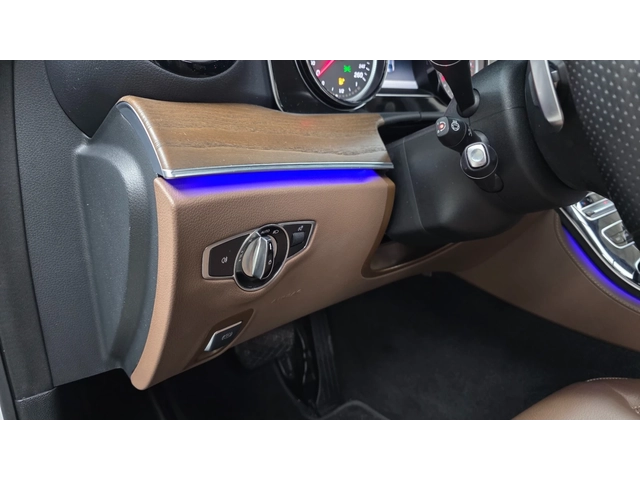 Mercedes-Benz E 300 Model 2018 - автомобили, коли, обяви за нови и употребявани 12