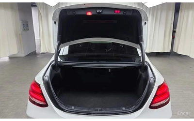 Mercedes-Benz E 300 Model 2018 - автомобили, коли, обяви за нови и употребявани 14