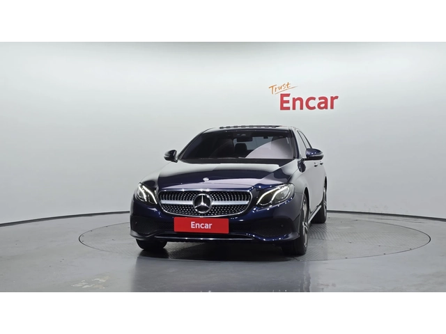 Mercedes-Benz E 300 Avantgarde - автомобили, коли, обяви за нови и употребявани 2